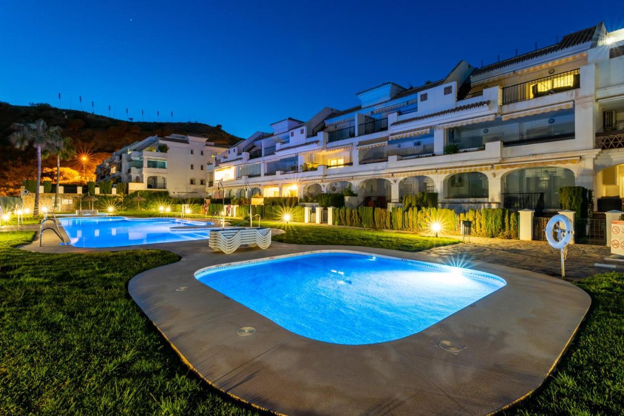 Neptuno Malaga Apartamento De Lujo رينكون ذي لا مْبيكتوري المظهر الخارجي الصورة