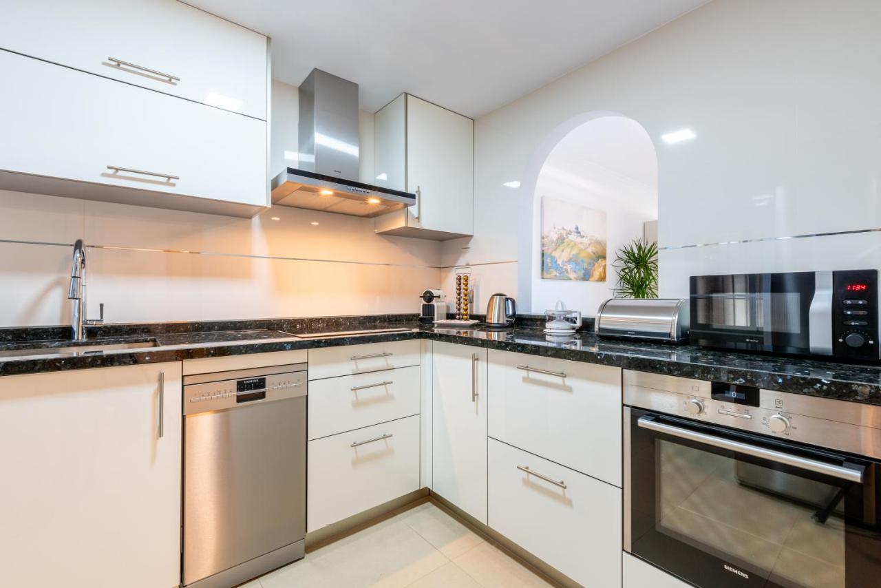 Neptuno Malaga Apartamento De Lujo رينكون ذي لا مْبيكتوري المظهر الخارجي الصورة