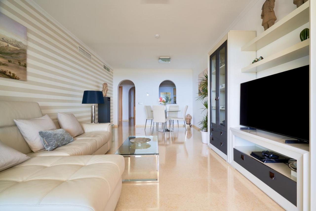 Neptuno Malaga Apartamento De Lujo رينكون ذي لا مْبيكتوري المظهر الخارجي الصورة