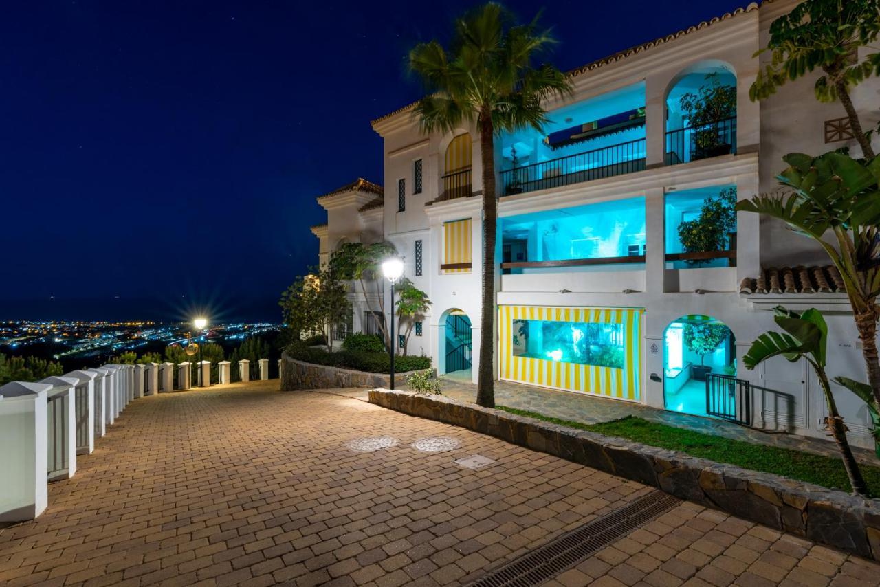 Neptuno Malaga Apartamento De Lujo رينكون ذي لا مْبيكتوري المظهر الخارجي الصورة