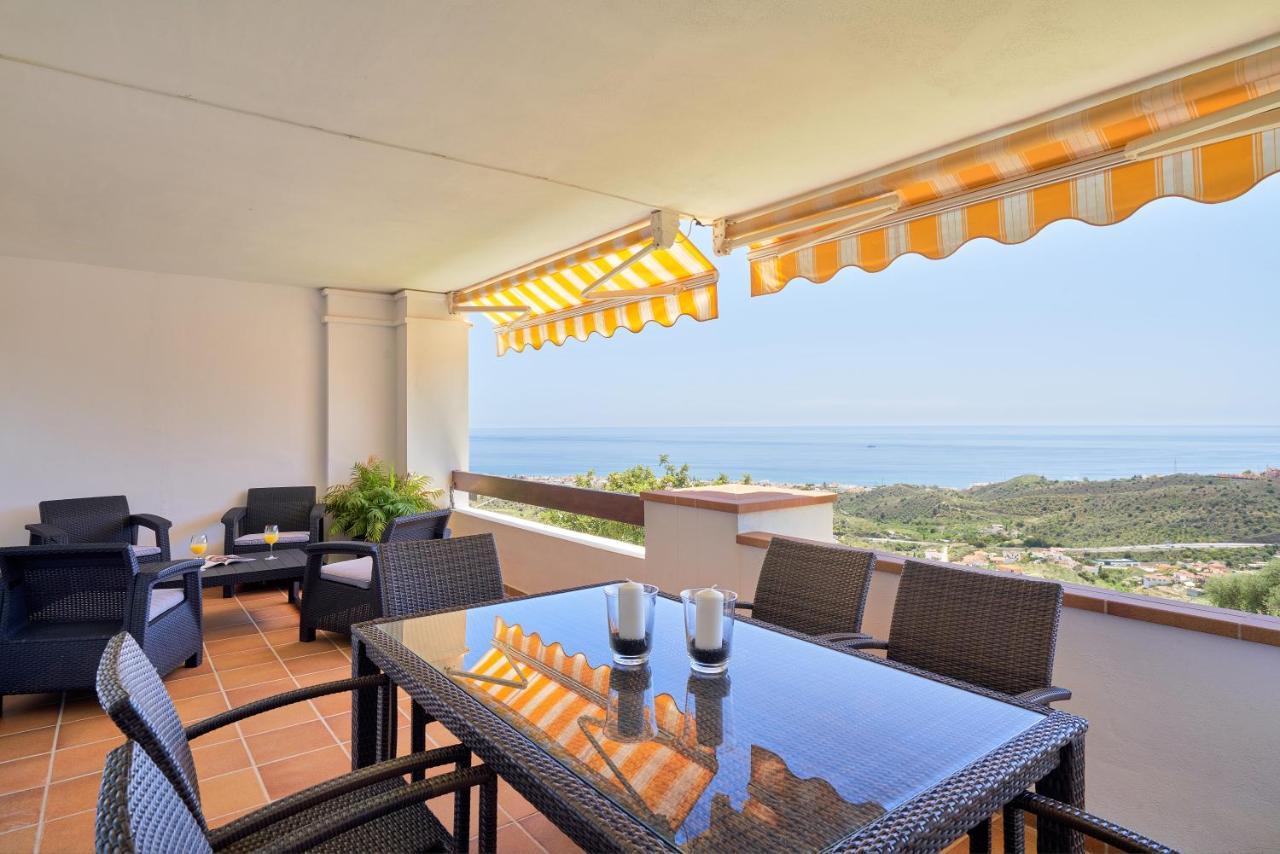 Neptuno Malaga Apartamento De Lujo رينكون ذي لا مْبيكتوري المظهر الخارجي الصورة